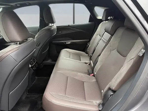 Lexus Nx 450h+ - Imagem 11