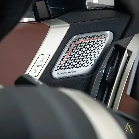 BMW Ix - Imagem 17