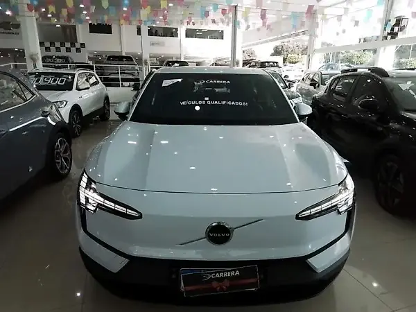 Volvo EX30 - Imagem 1