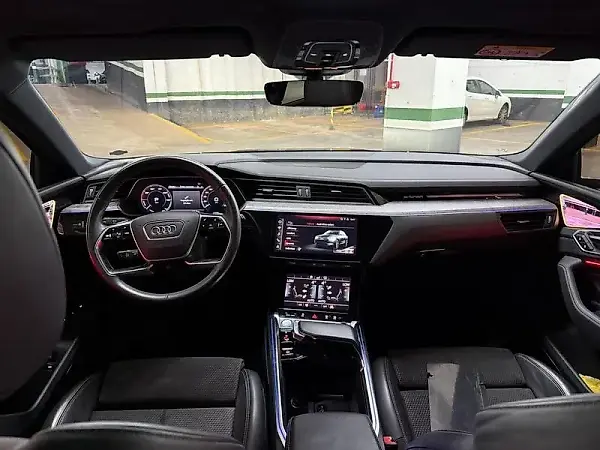 Audi E-tron - Imagem 6