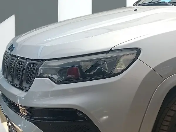 Jeep Compass 4xe Plug-in Hybrid - Imagem 5