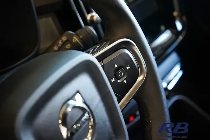 Volvo XC40 Recharge - Imagem 16
