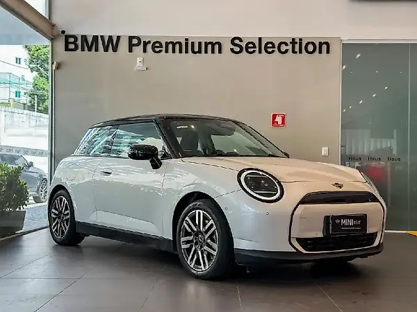 Mini Cooper SE - Imagem 1