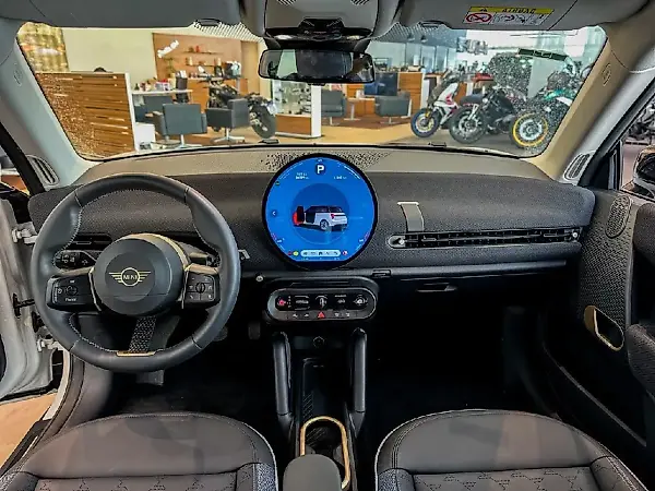 Mini Cooper SE - Imagem 13