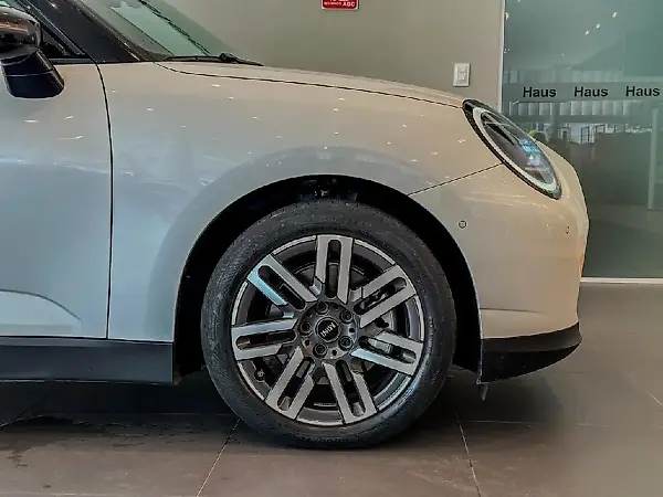 Mini Cooper SE - Imagem 8