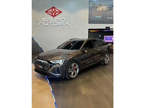 Audi Q8 E-tron - Imagem 1