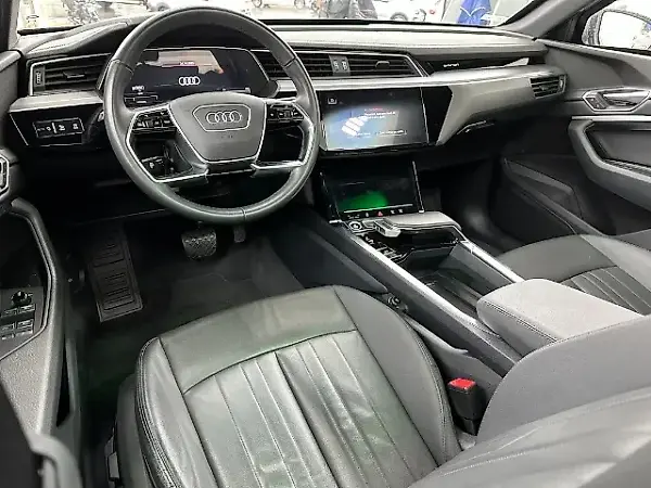 Audi E-tron S - Imagem 11