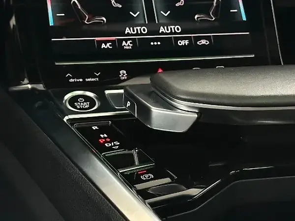 Audi E-tron S - Imagem 10