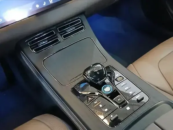 BYD Han - Imagem 16