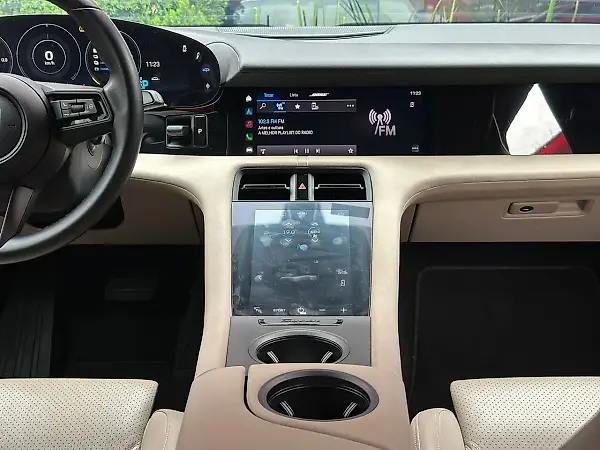 Porsche Taycan - Imagem 5