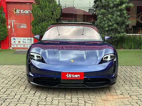 Porsche Taycan - Imagem 12