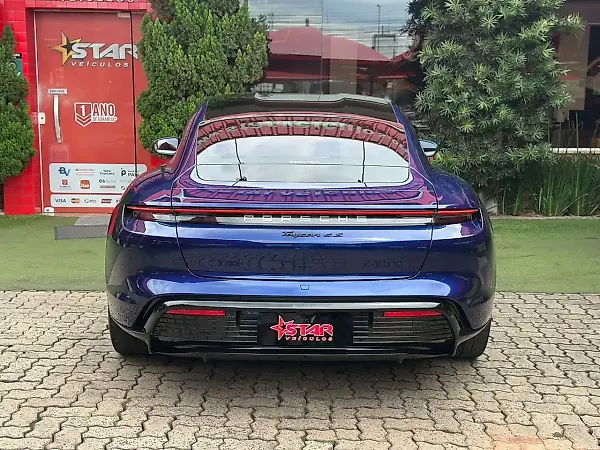 Porsche Taycan - Imagem 14