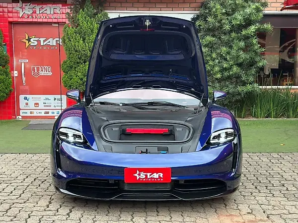 Porsche Taycan - Imagem 13