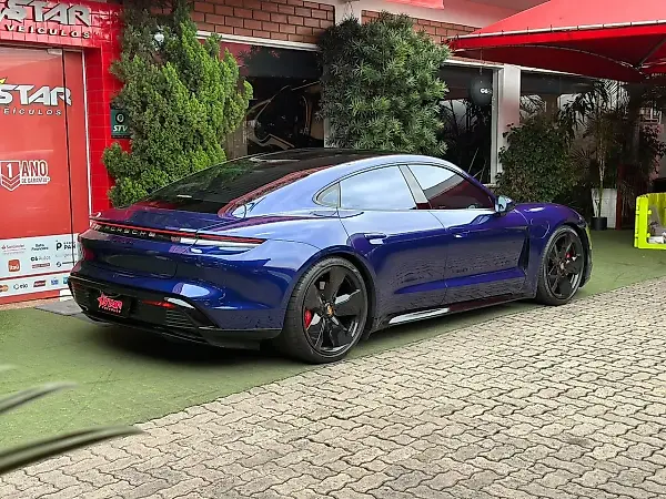 Porsche Taycan - Imagem 19