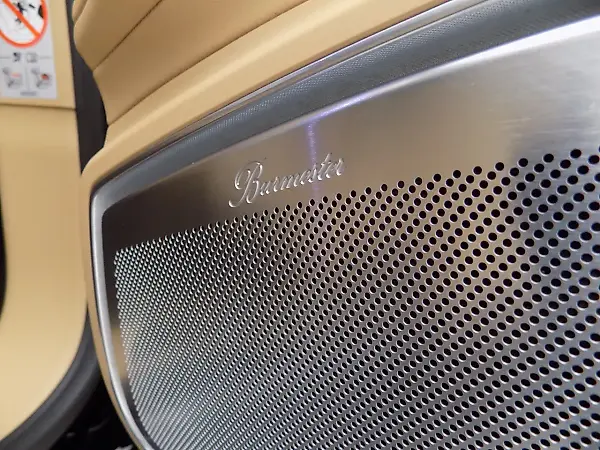 Porsche Panamera 4 E-hybrid - Imagem 11