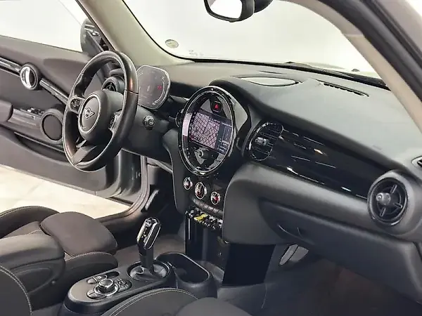 Mini Cooper SE - Imagem 8