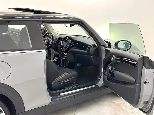 Mini Cooper SE - Imagem 14