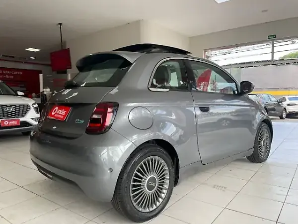Fiat 500e - Imagem 7