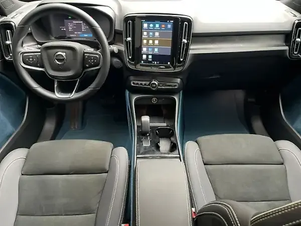 Volvo C40 Recharge - Imagem 16