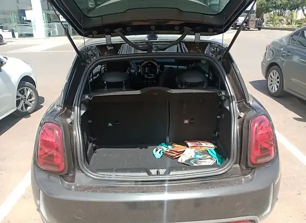 Mini Cooper SE - Imagem 8