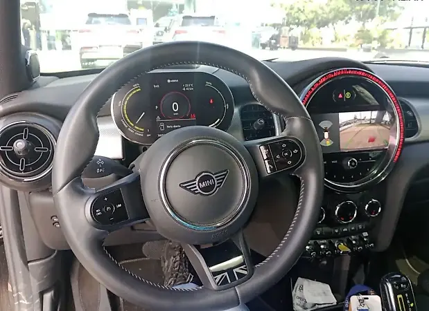 Mini Cooper SE - Imagem 9