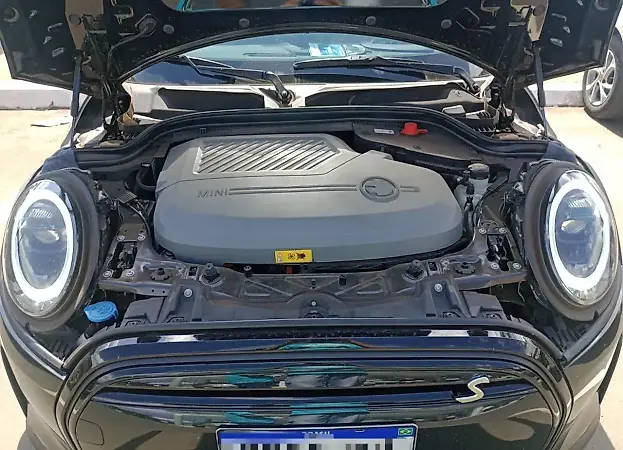 Mini Cooper SE - Imagem 12