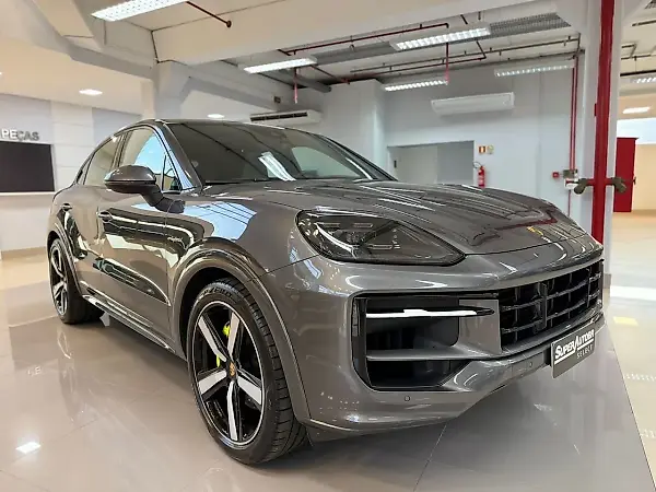 Porsche Cayenne E-hybrid - Imagem 1