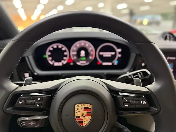Porsche Cayenne E-hybrid - Imagem 12