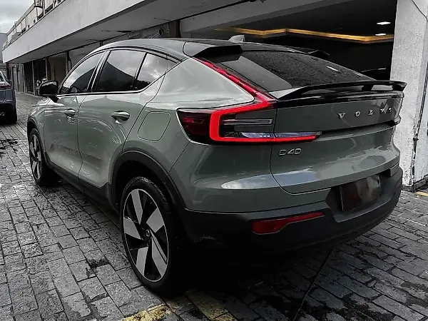 Volvo C40 Recharge - Imagem 4