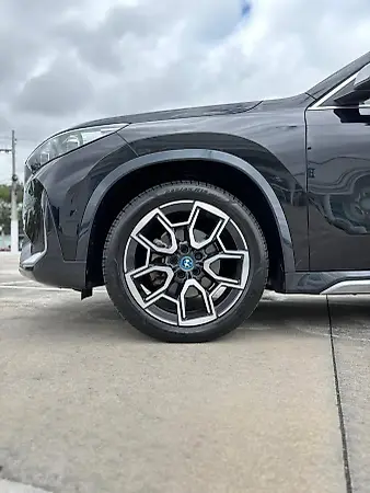 BMW IX1 - Imagem 10