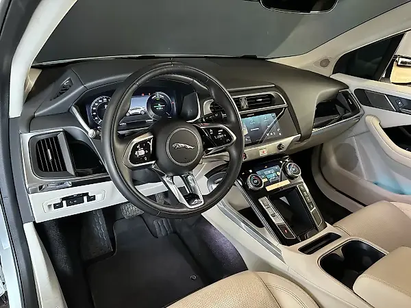 Jaguar I-pace - Imagem 8