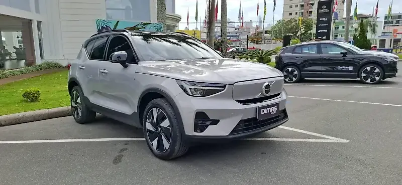 Volvo XC40 Recharge - Imagem 7