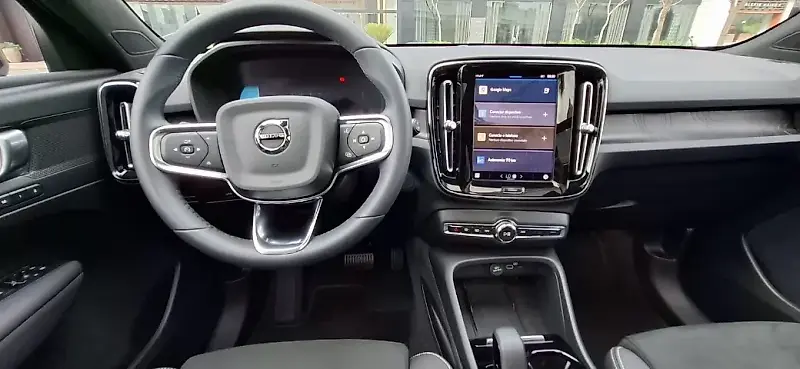 Volvo XC40 Recharge - Imagem 10