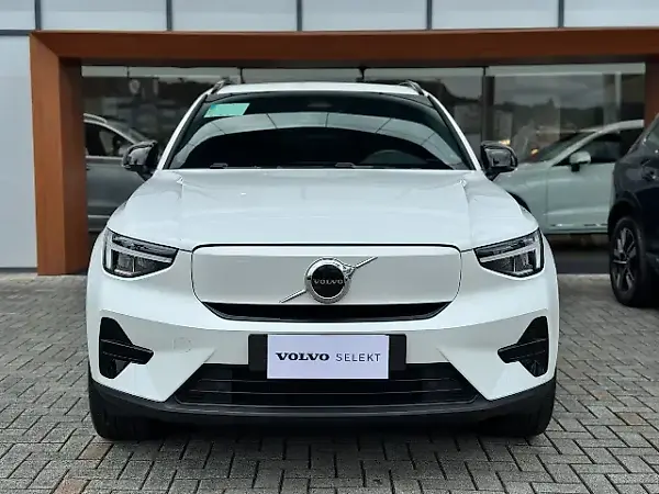 Volvo EX40 - Imagem 1