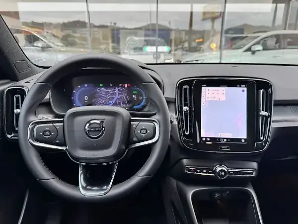 Volvo EX40 - Imagem 16