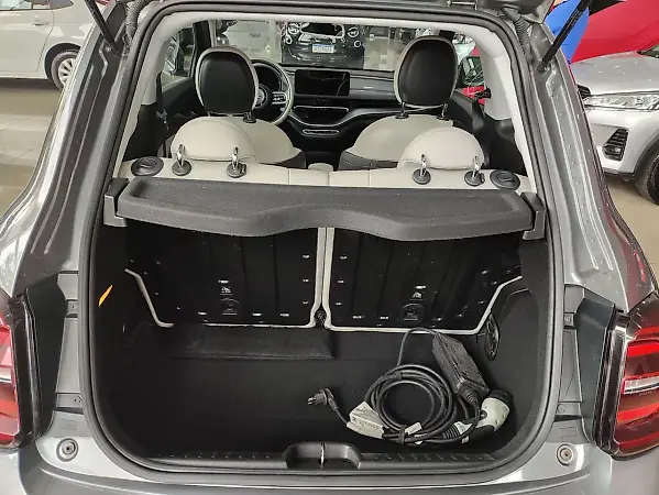 Fiat 500e - Imagem 7