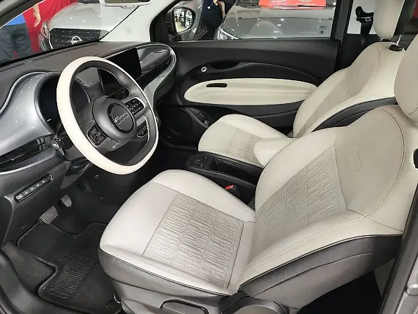Fiat 500e - Imagem 11