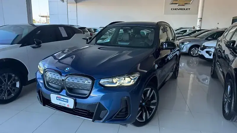 BMW IX3 - Imagem 1