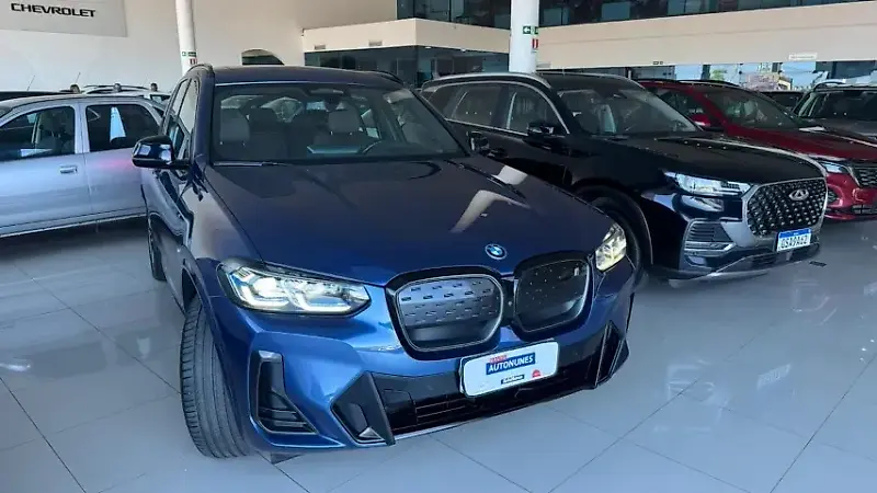 BMW IX3 - Imagem 2