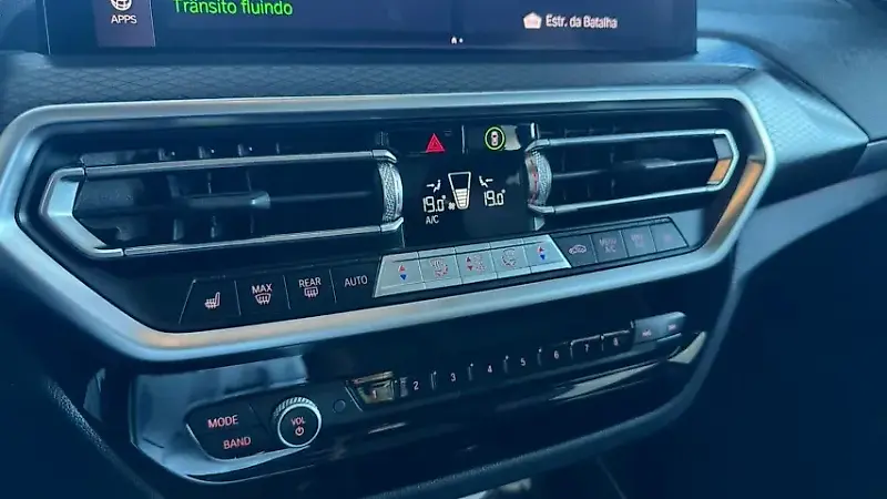 BMW IX3 - Imagem 12