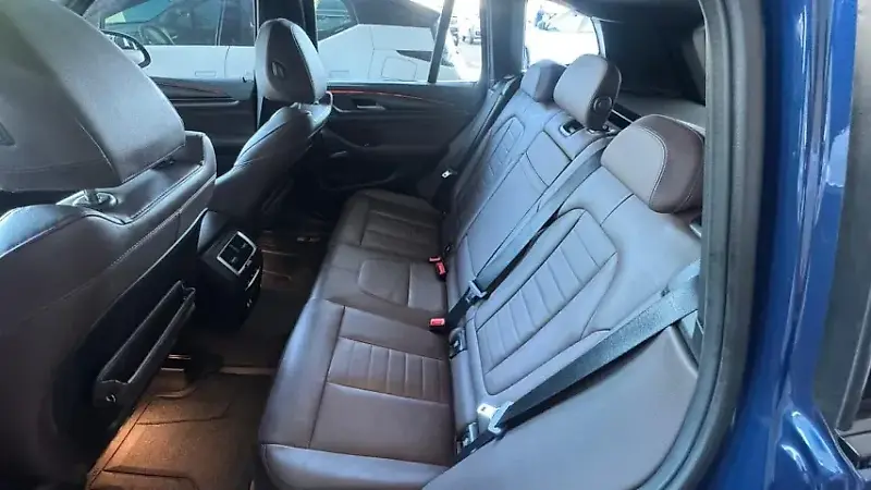 BMW IX3 - Imagem 9