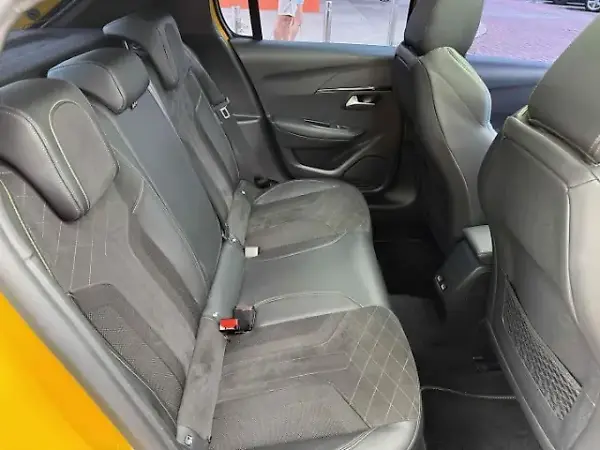 Peugeot E-208 - Imagem 13