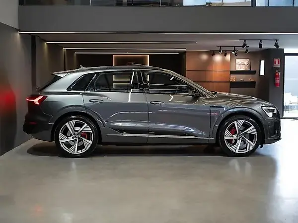 Audi Q8 E-tron - Imagem 2