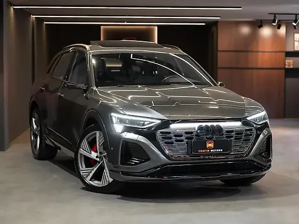 Audi Q8 E-tron - Imagem 1