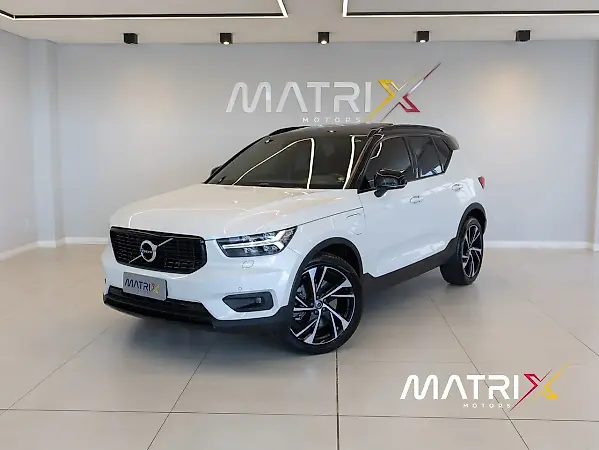 Volvo XC40 Recharge - Imagem 1