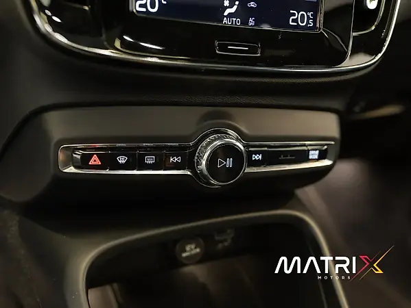 Volvo XC40 Recharge - Imagem 15