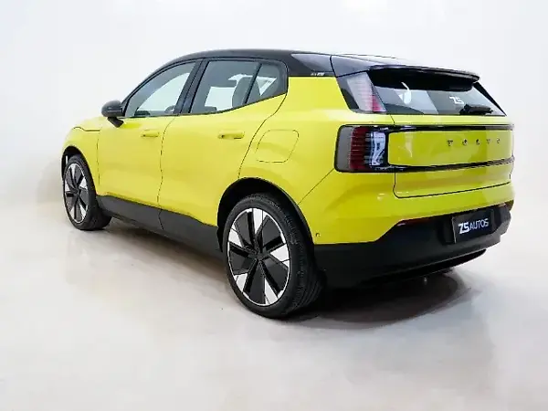 Volvo EX30 - Imagem 12