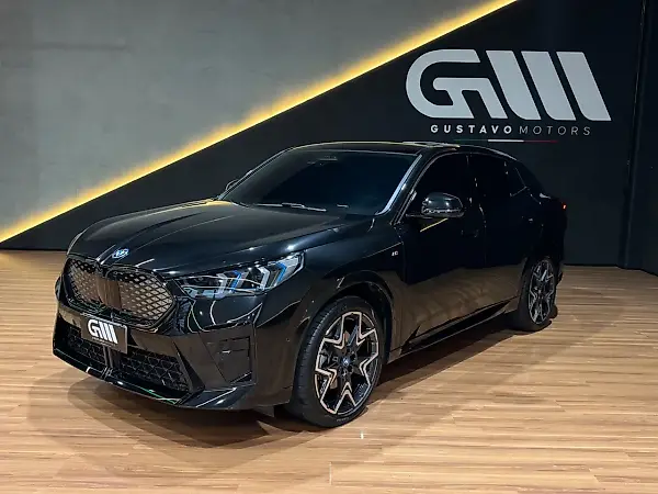 BMW IX2 - Imagem 3