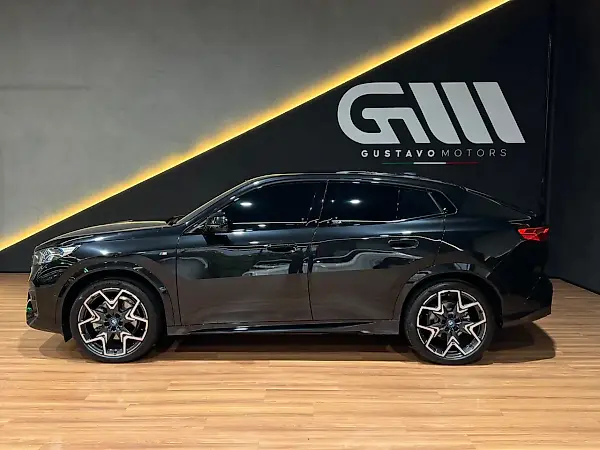 BMW IX2 - Imagem 5