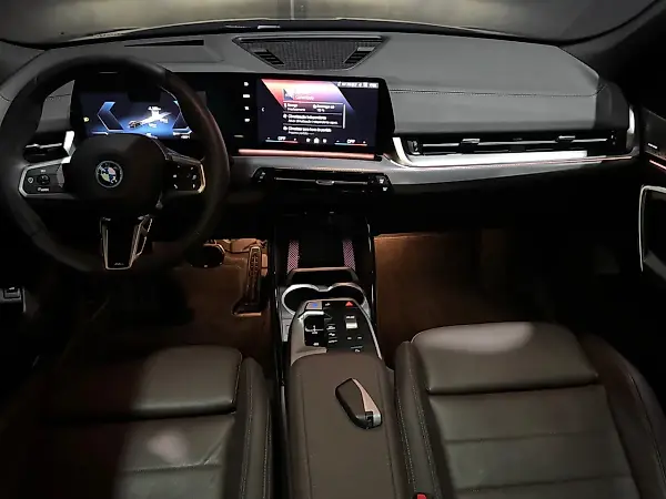 BMW IX2 - Imagem 13